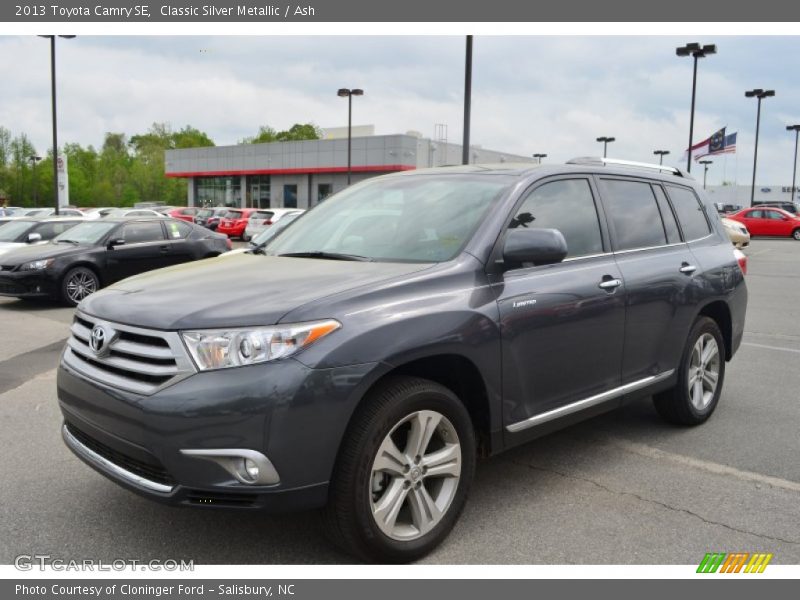 Classic Silver Metallic / Ash 2013 Toyota Camry SE