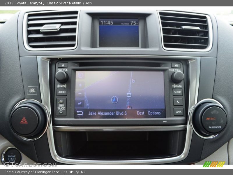 Classic Silver Metallic / Ash 2013 Toyota Camry SE