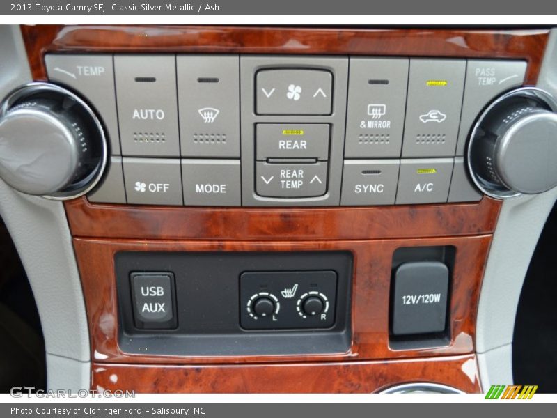 Classic Silver Metallic / Ash 2013 Toyota Camry SE