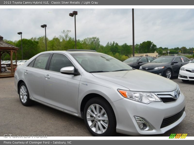 Classic Silver Metallic / Light Gray 2013 Toyota Camry Hybrid XLE