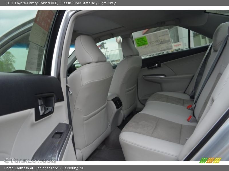 Classic Silver Metallic / Light Gray 2013 Toyota Camry Hybrid XLE