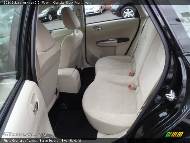 Obsidian Black Pearl / Ivory 2010 Subaru Impreza 2.5i Wagon