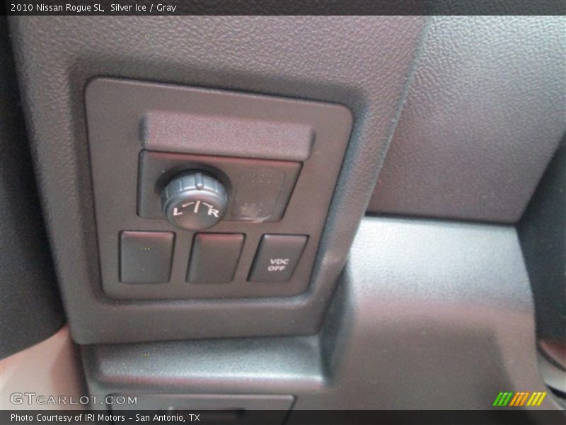 Silver Ice / Gray 2010 Nissan Rogue SL