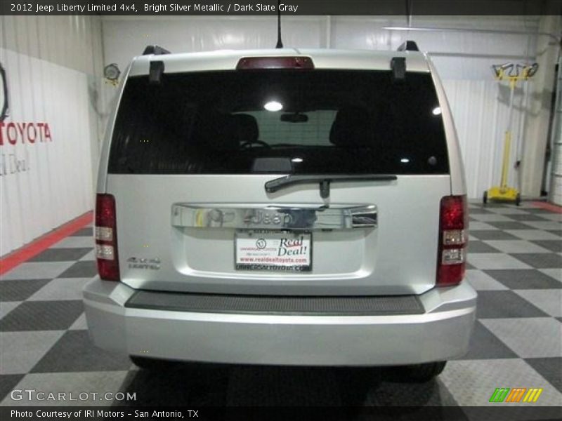 Bright Silver Metallic / Dark Slate Gray 2012 Jeep Liberty Limited 4x4