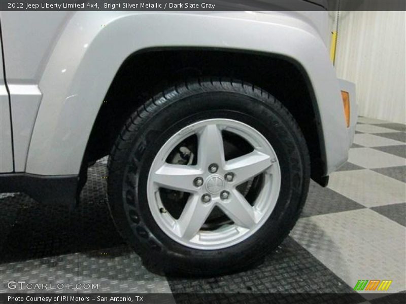 Bright Silver Metallic / Dark Slate Gray 2012 Jeep Liberty Limited 4x4