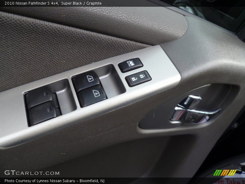 Super Black / Graphite 2010 Nissan Pathfinder S 4x4