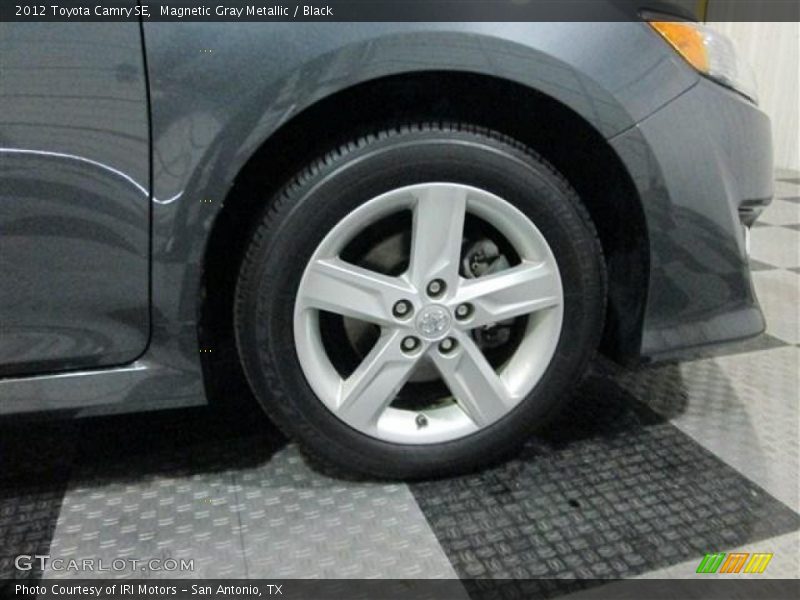 Magnetic Gray Metallic / Black 2012 Toyota Camry SE