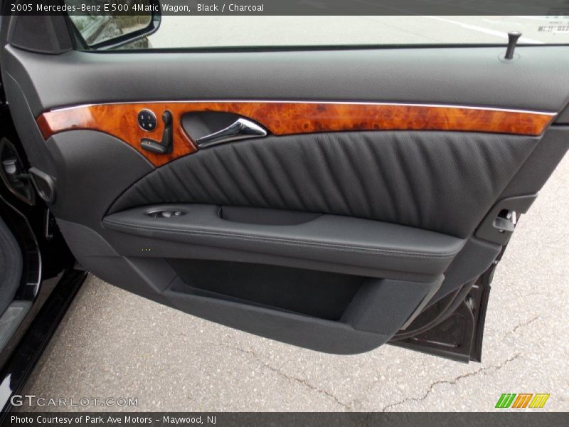 Door Panel of 2005 E 500 4Matic Wagon