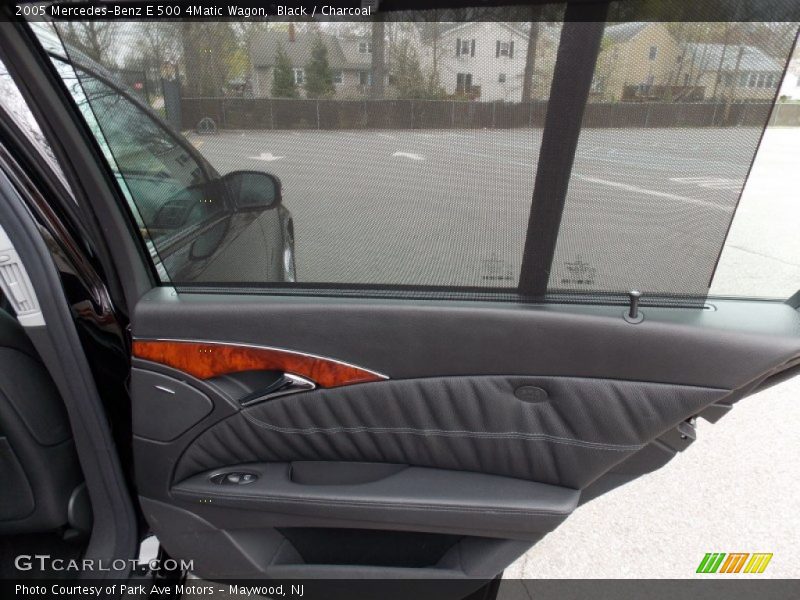 Door Panel of 2005 E 500 4Matic Wagon