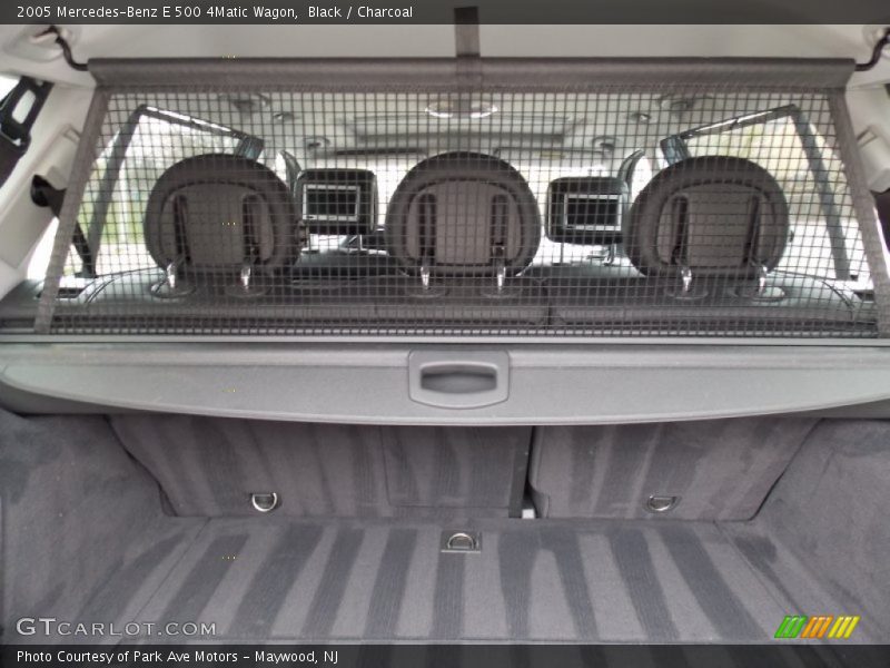  2005 E 500 4Matic Wagon Trunk