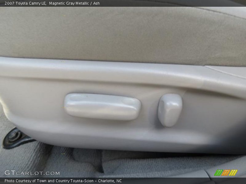 Magnetic Gray Metallic / Ash 2007 Toyota Camry LE