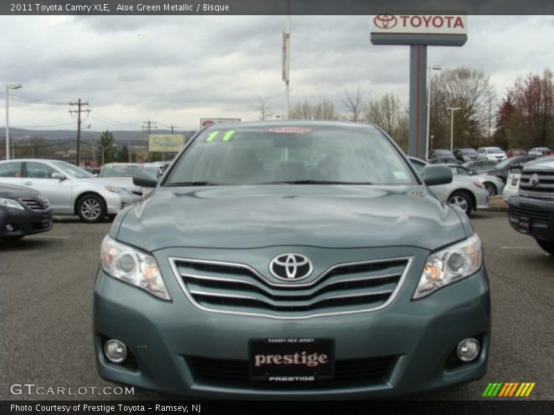 Aloe Green Metallic / Bisque 2011 Toyota Camry XLE