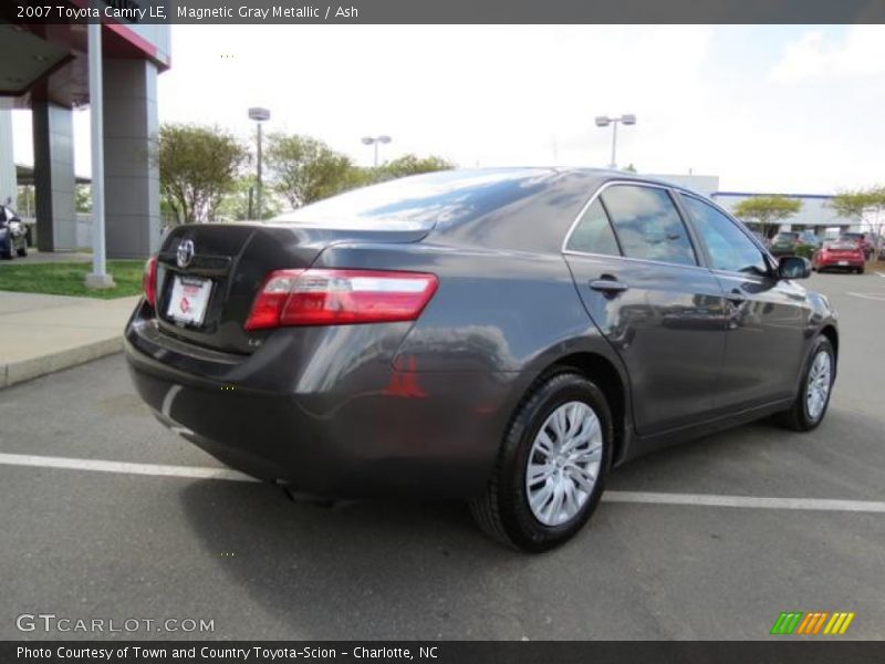 Magnetic Gray Metallic / Ash 2007 Toyota Camry LE