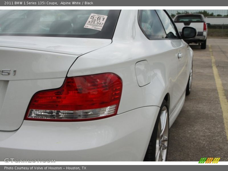 Alpine White / Black 2011 BMW 1 Series 135i Coupe