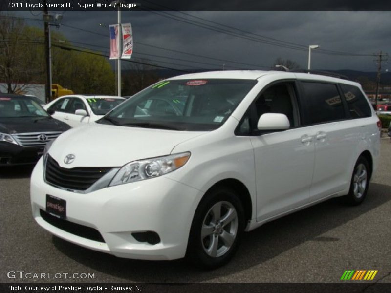Super White / Bisque 2011 Toyota Sienna LE
