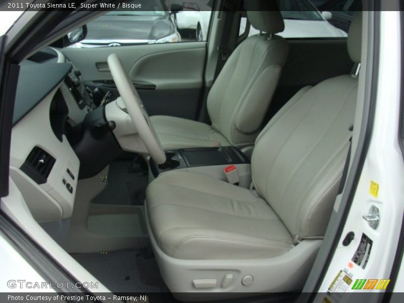 Super White / Bisque 2011 Toyota Sienna LE