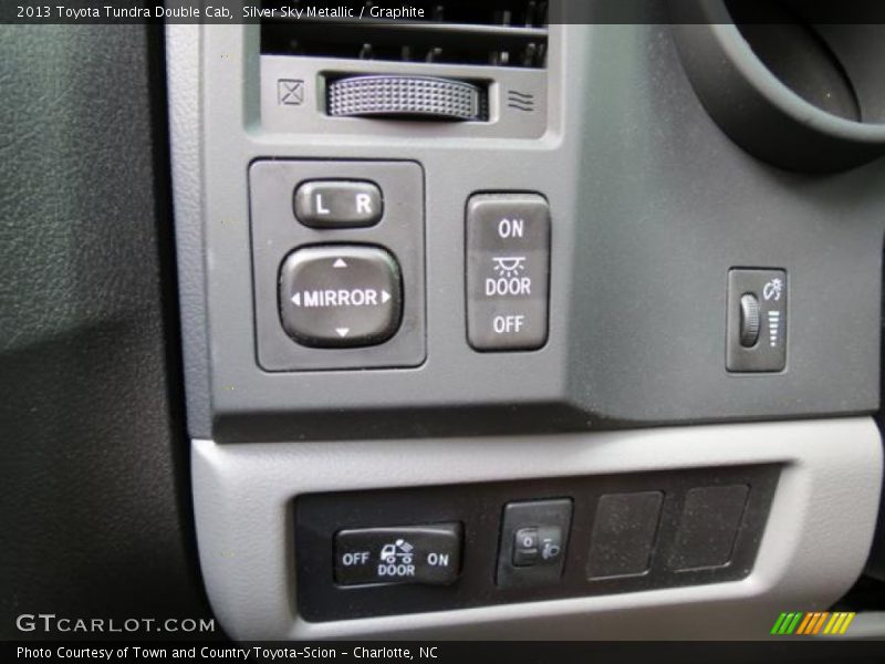 Silver Sky Metallic / Graphite 2013 Toyota Tundra Double Cab