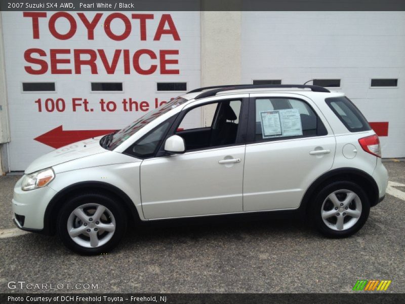 Pearl White / Black 2007 Suzuki SX4 AWD