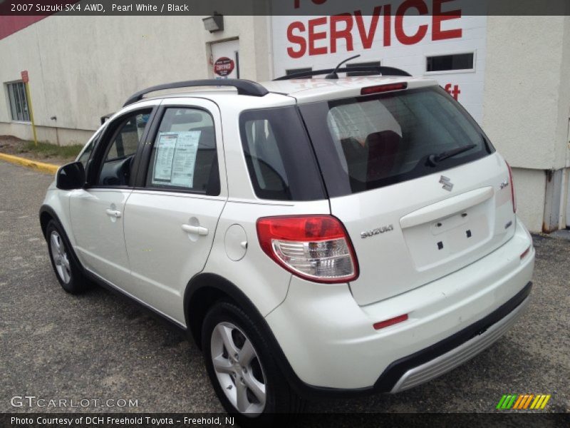 Pearl White / Black 2007 Suzuki SX4 AWD