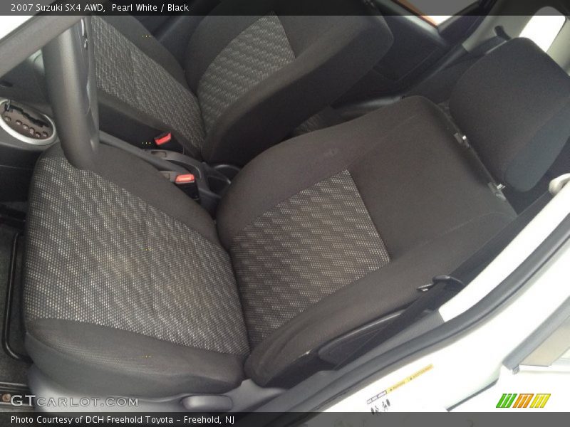 Pearl White / Black 2007 Suzuki SX4 AWD