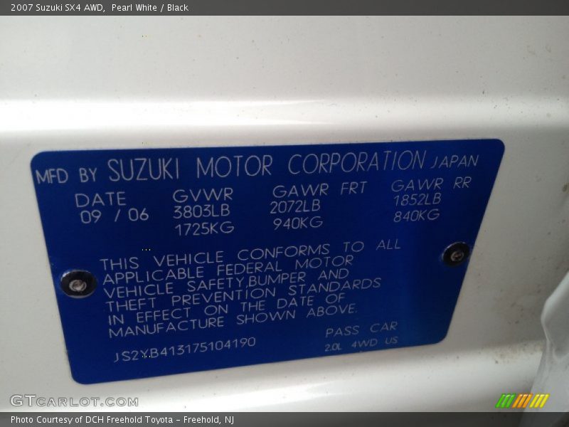 Pearl White / Black 2007 Suzuki SX4 AWD