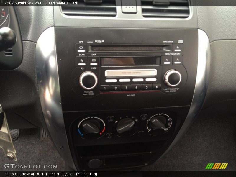 Pearl White / Black 2007 Suzuki SX4 AWD