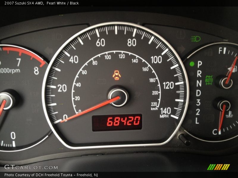 Pearl White / Black 2007 Suzuki SX4 AWD