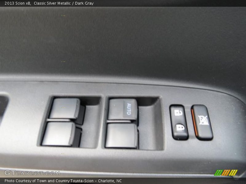 Classic Silver Metallic / Dark Gray 2013 Scion xB