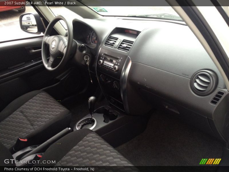 Pearl White / Black 2007 Suzuki SX4 AWD