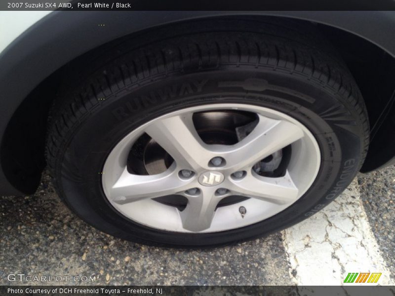 Pearl White / Black 2007 Suzuki SX4 AWD