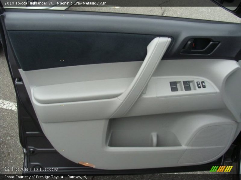 Magnetic Gray Metallic / Ash 2010 Toyota Highlander V6