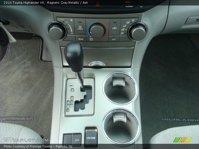 Magnetic Gray Metallic / Ash 2010 Toyota Highlander V6
