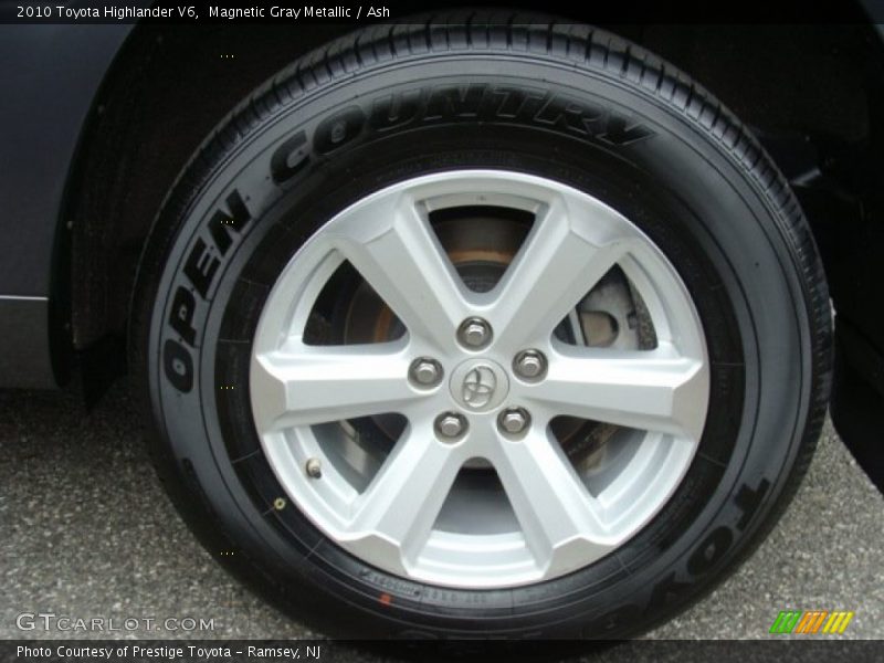 Magnetic Gray Metallic / Ash 2010 Toyota Highlander V6