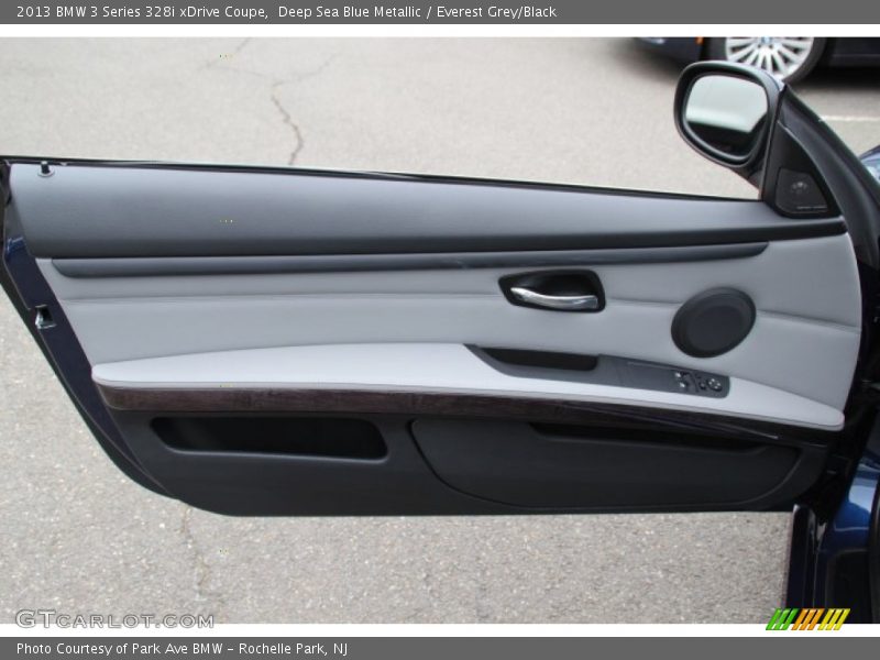 Door Panel of 2013 3 Series 328i xDrive Coupe