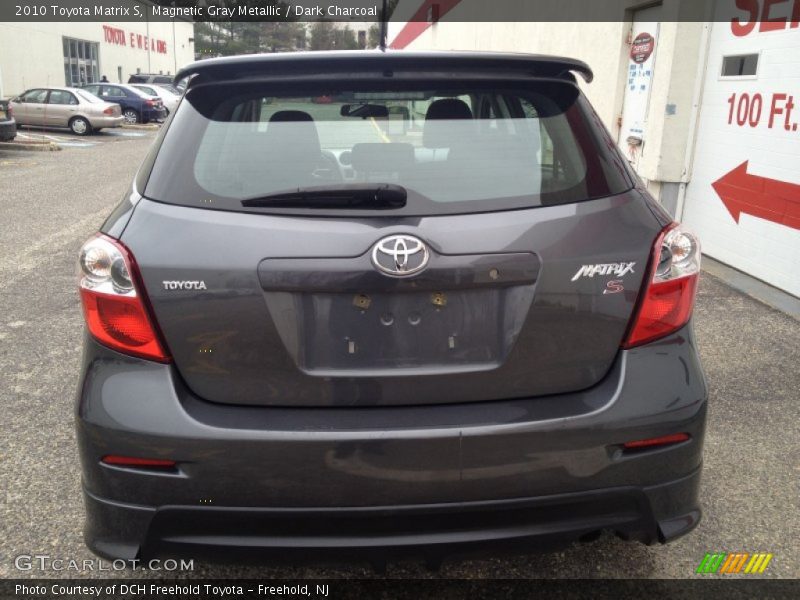 Magnetic Gray Metallic / Dark Charcoal 2010 Toyota Matrix S