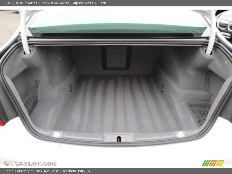  2012 7 Series 750i xDrive Sedan Trunk