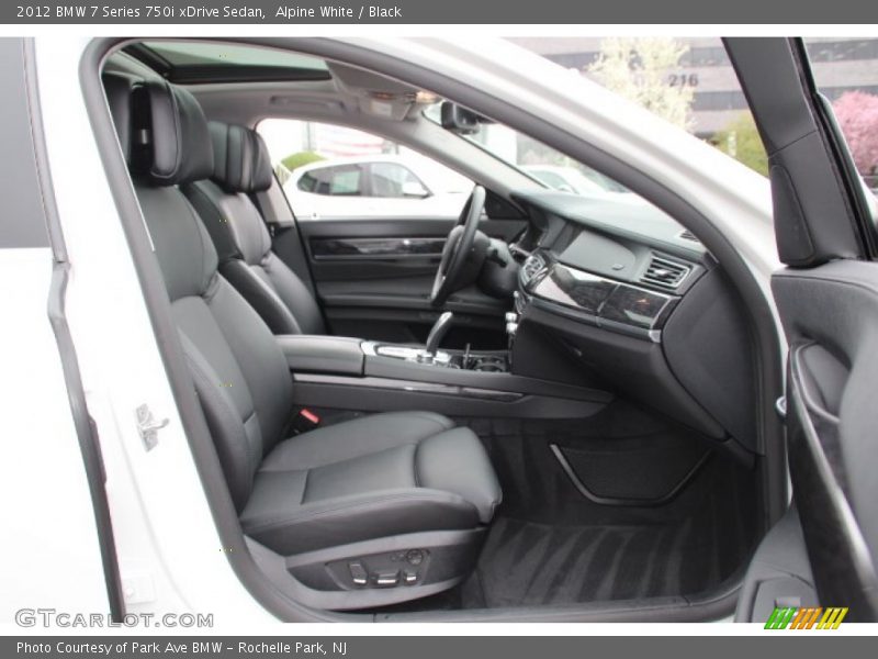 Alpine White / Black 2012 BMW 7 Series 750i xDrive Sedan