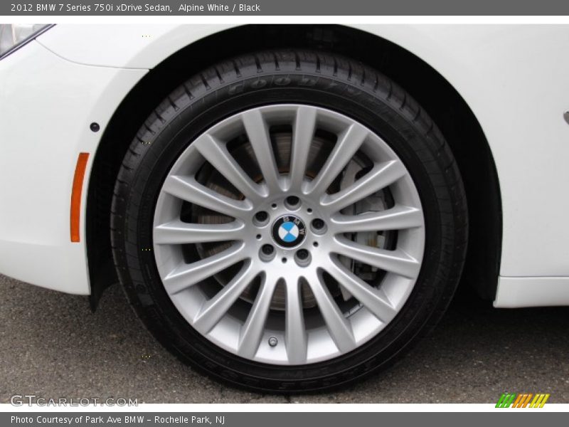 Alpine White / Black 2012 BMW 7 Series 750i xDrive Sedan