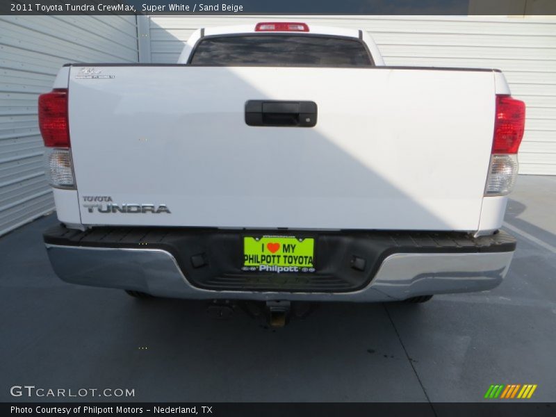 Super White / Sand Beige 2011 Toyota Tundra CrewMax