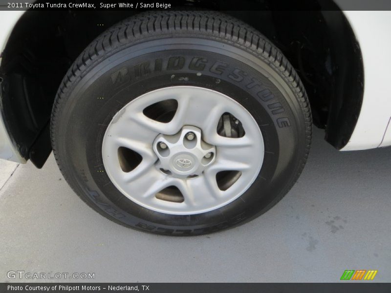 Super White / Sand Beige 2011 Toyota Tundra CrewMax