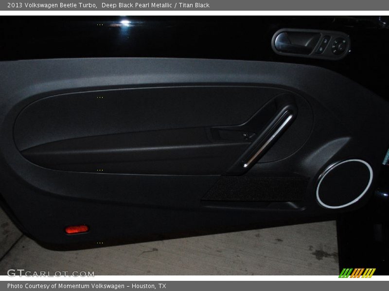Deep Black Pearl Metallic / Titan Black 2013 Volkswagen Beetle Turbo