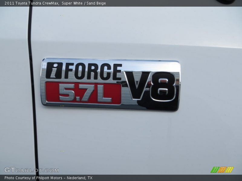 Super White / Sand Beige 2011 Toyota Tundra CrewMax