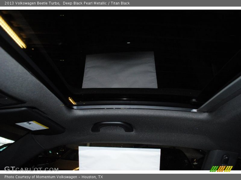 Deep Black Pearl Metallic / Titan Black 2013 Volkswagen Beetle Turbo