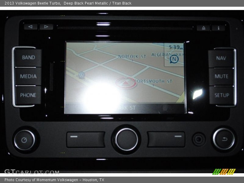 Deep Black Pearl Metallic / Titan Black 2013 Volkswagen Beetle Turbo
