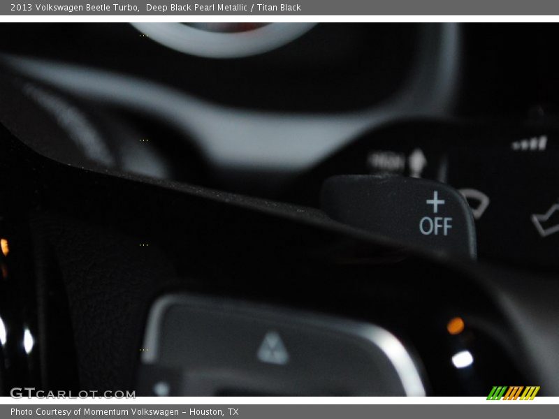 Deep Black Pearl Metallic / Titan Black 2013 Volkswagen Beetle Turbo