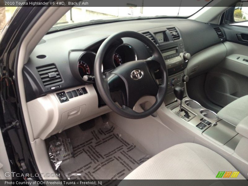 Black / Ash 2010 Toyota Highlander V6 4WD