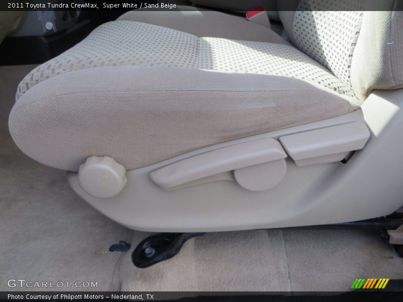 Super White / Sand Beige 2011 Toyota Tundra CrewMax