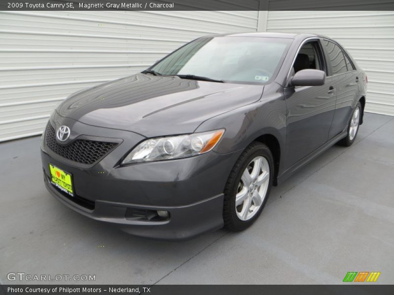 Magnetic Gray Metallic / Charcoal 2009 Toyota Camry SE