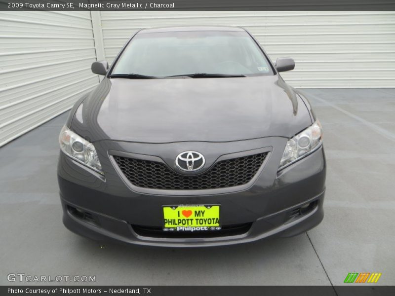 Magnetic Gray Metallic / Charcoal 2009 Toyota Camry SE