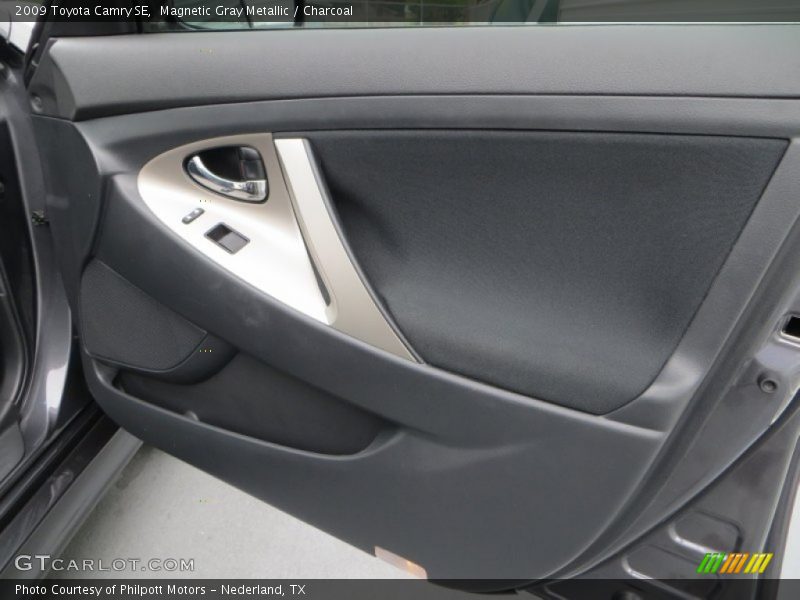 Magnetic Gray Metallic / Charcoal 2009 Toyota Camry SE